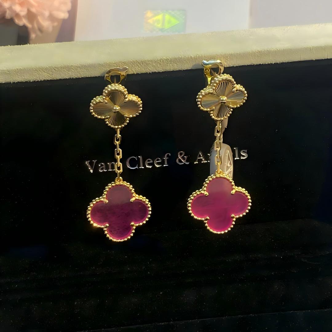 [Angela Jewelry]NEW CLOVER 2 MOTIF PINK ENAMEL EARRINGS