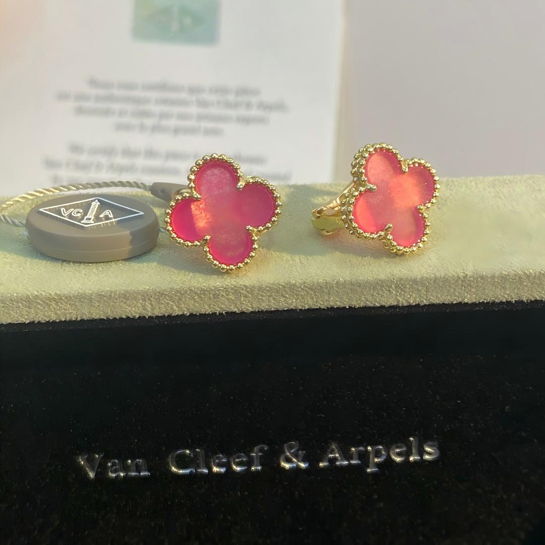 [Angela Jewelry]NEW CLOVER 15MM PINK ENAMEL STUD EARRINGS