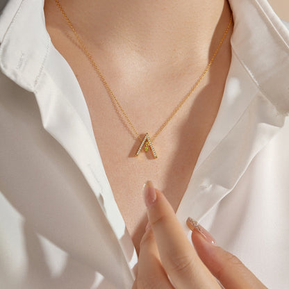 アンジェラジュエリー]輝く「A」シェイプネックレス