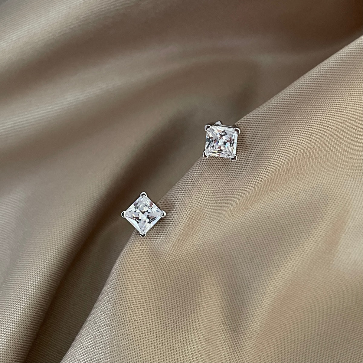 [Angela Jewelry]Delicate Square Shape Earrings
