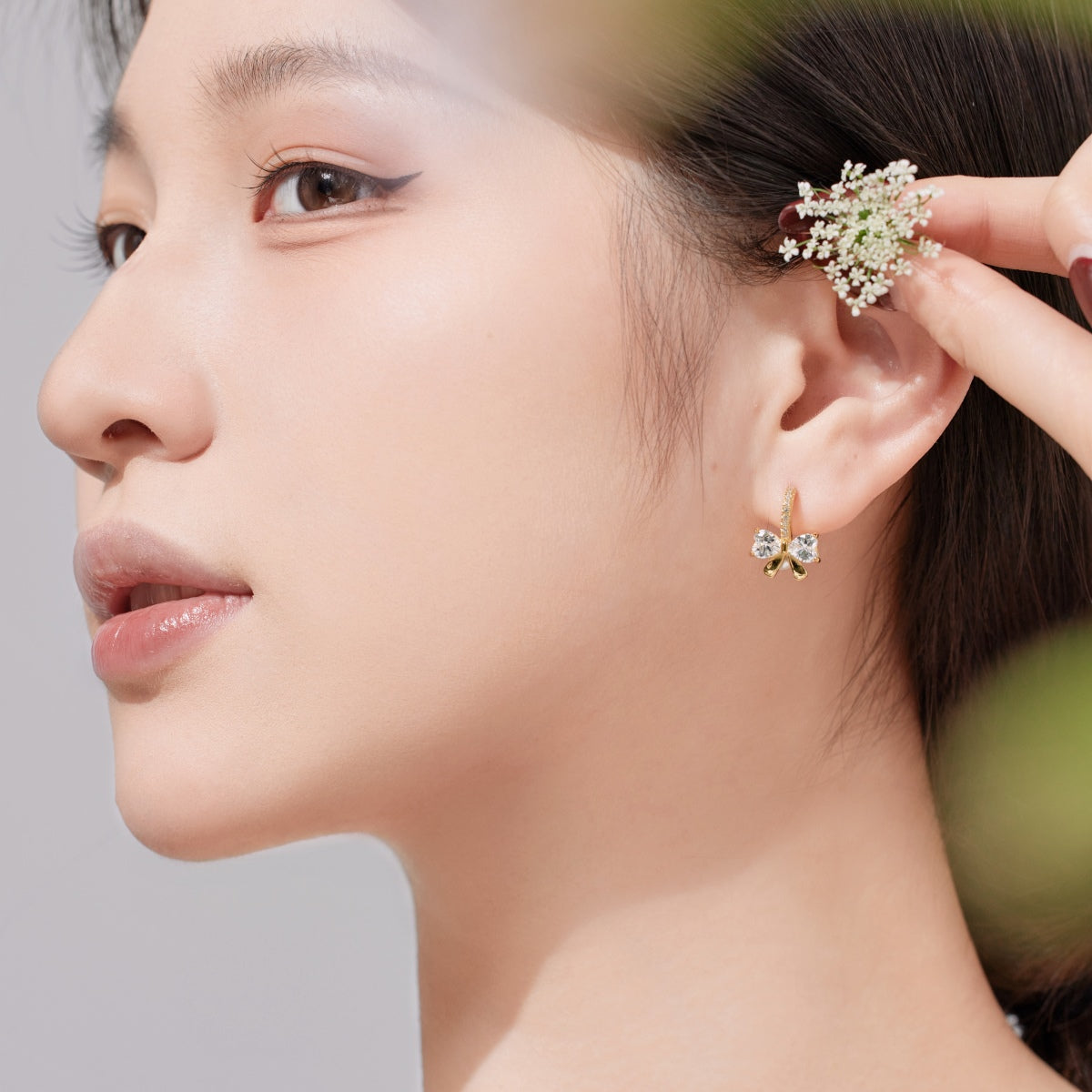 [Angela Jewelry]Exquisite Earrings With Heart-Shaped Bow Design