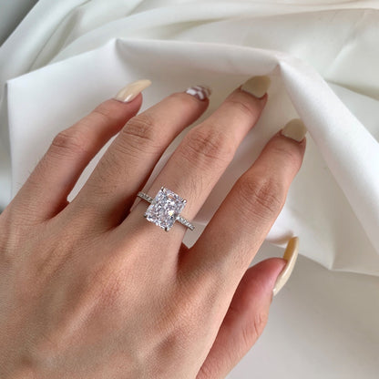 Angela Jewelry]4.0 Carat Luxurious Engagement Ring