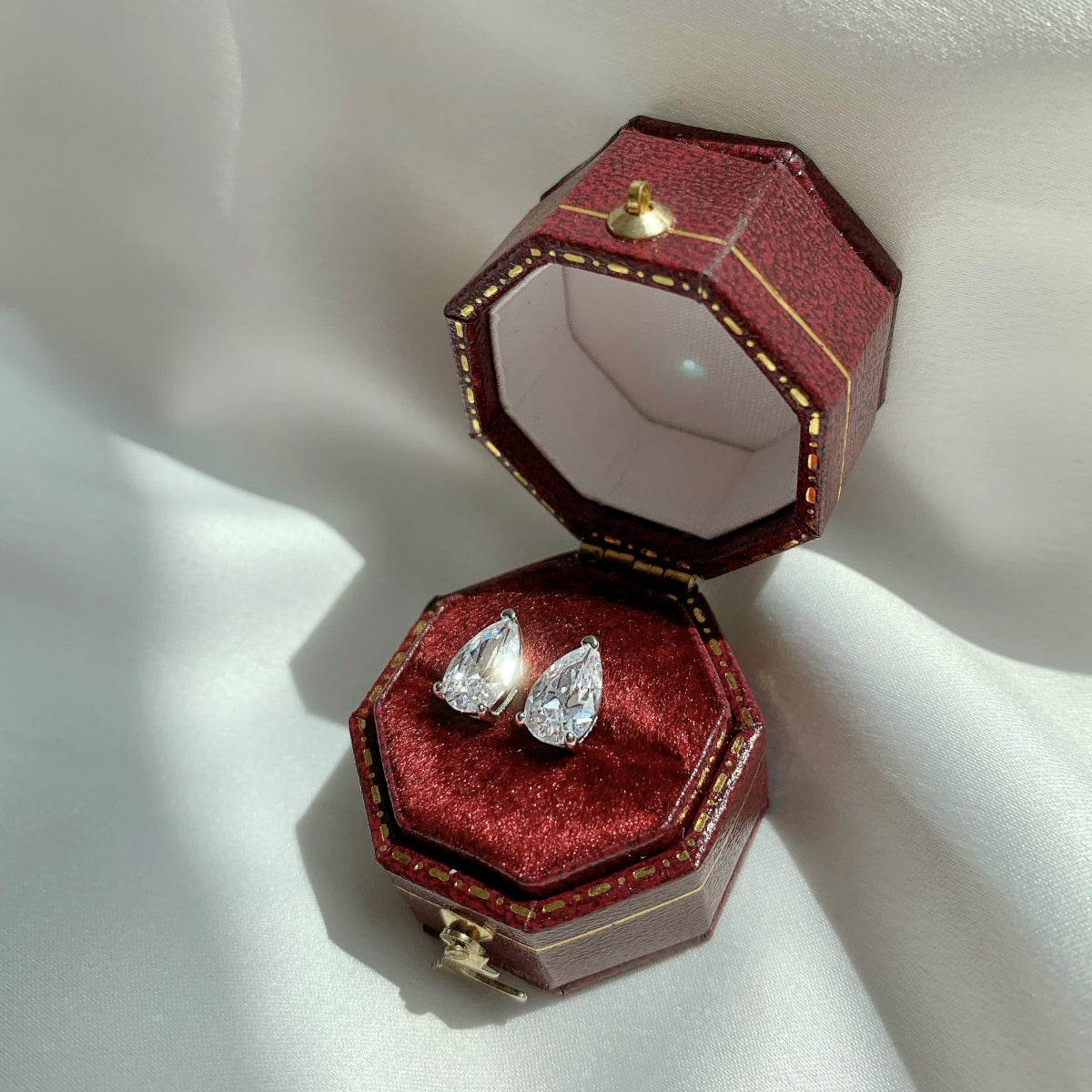 [Angela Jewelry]Ornate Water Drop Shape Earrings