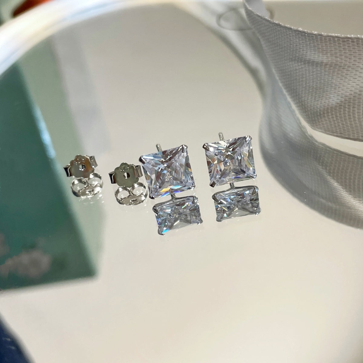 [Angela Jewelry]Ornate Square Shape Earrings