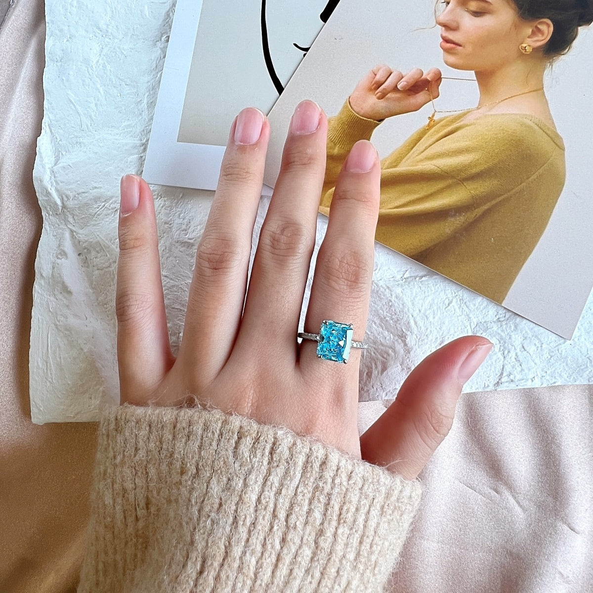 Angela Jewelry]4.0 Carat Luxurious Engagement Ring