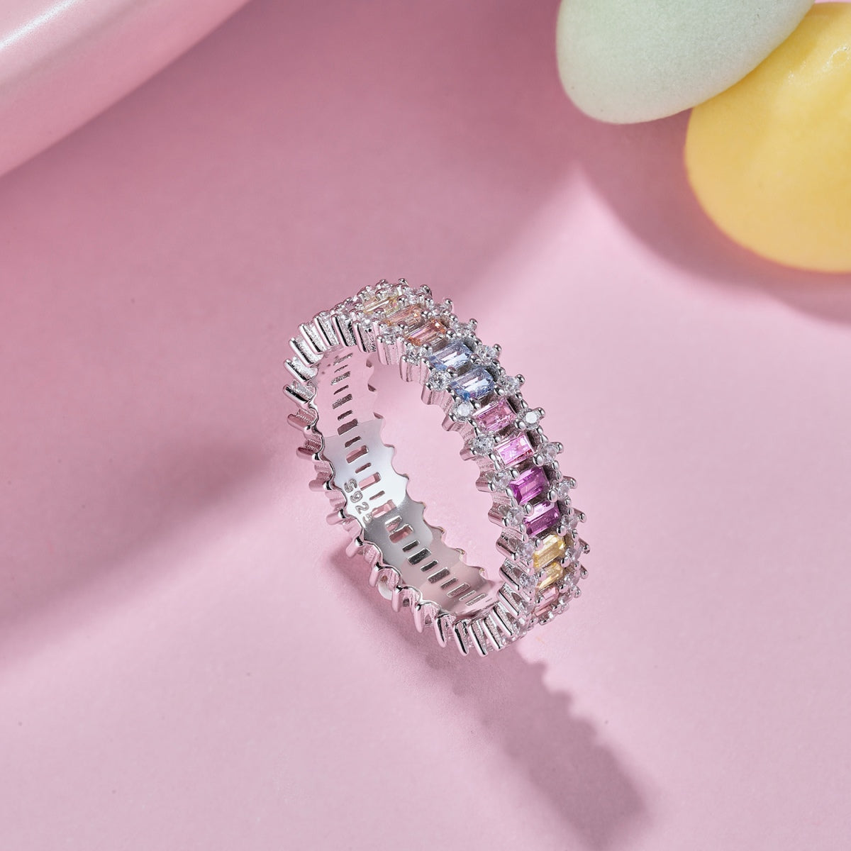 Angela Jewelry]Splashy Ornate Emerald Cut Cocktail Ring