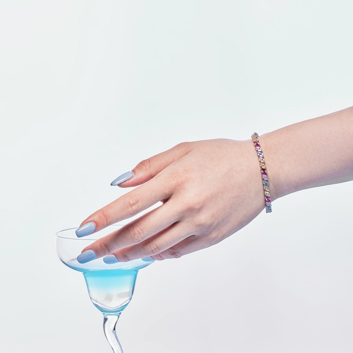 アンジェラジュエリー]華やかな輝きのマルチカットパーティーブレスレット