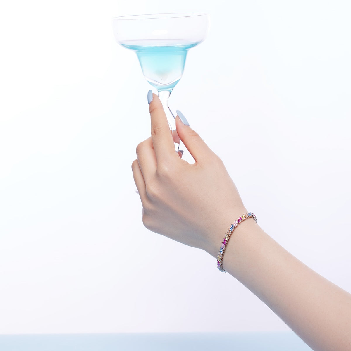 アンジェラジュエリー]華やかな輝きのマルチカットパーティーブレスレット