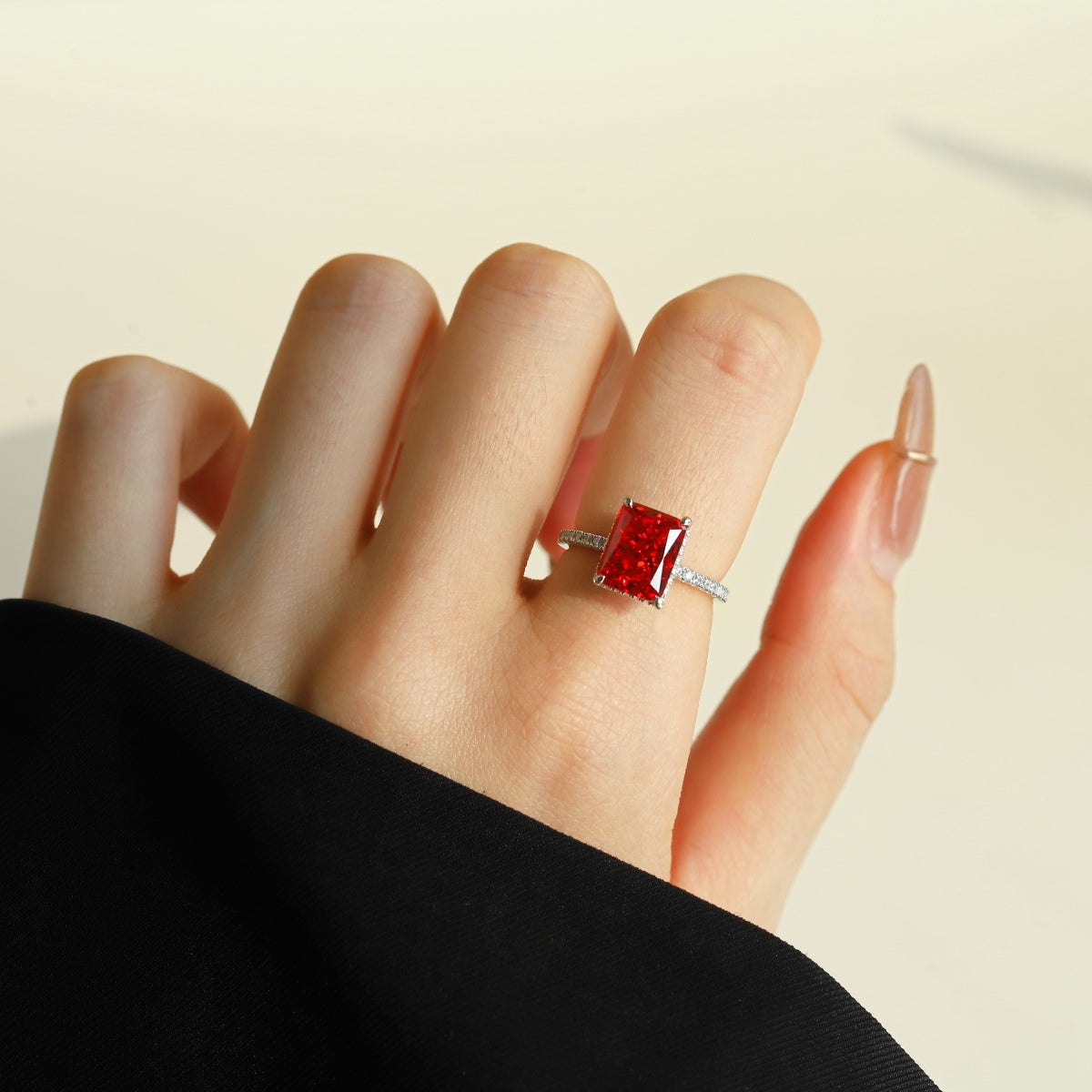 Angela Jewelry]4.0 Carat Luxurious Engagement Ring