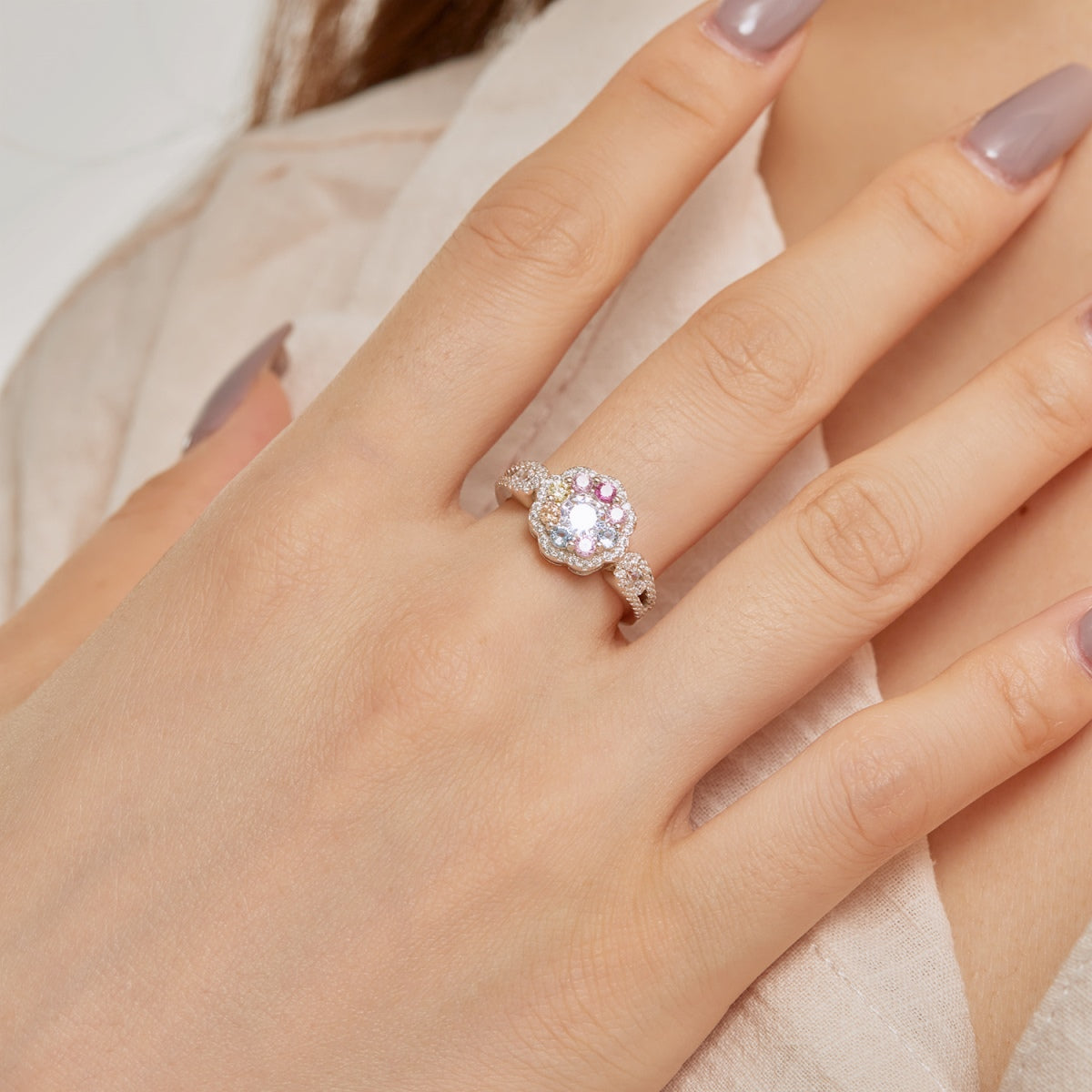 [Angela Jewelry]Delicate Colorful Round Cut Flower Shape Wedding Ring
