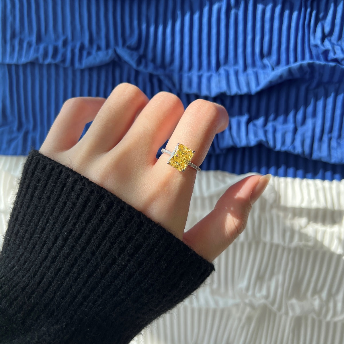 [Angela Jewelry]4.0 Carat Luxurious Engagement Ring