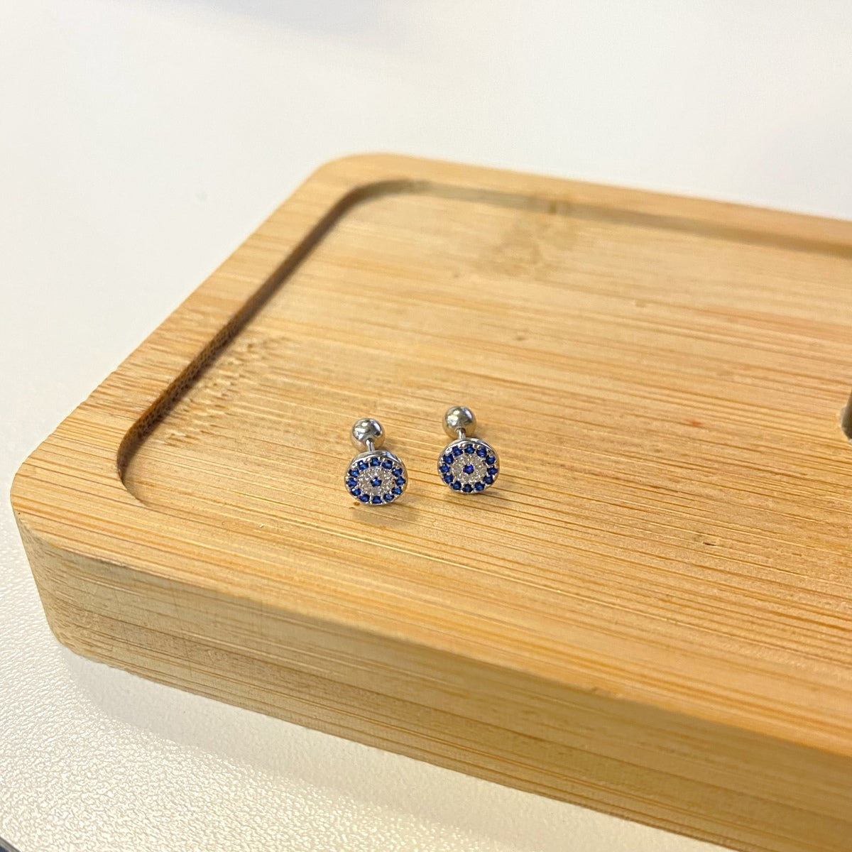[Angela Jewelry]Devil's Eye Ear Bone Nail Earrings