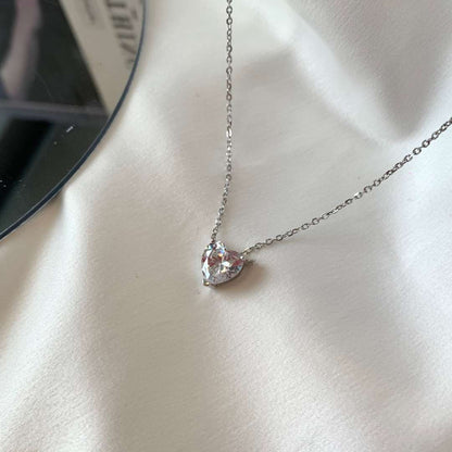 [Angela Jewelry]Heart Shape Main Stone Pendant Collarbone Necklace