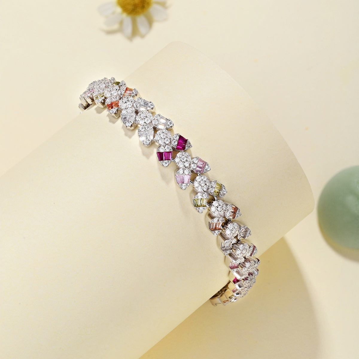 [Angela Jewelry]Dainty Exquisite Flower Shape Daily Bracelet