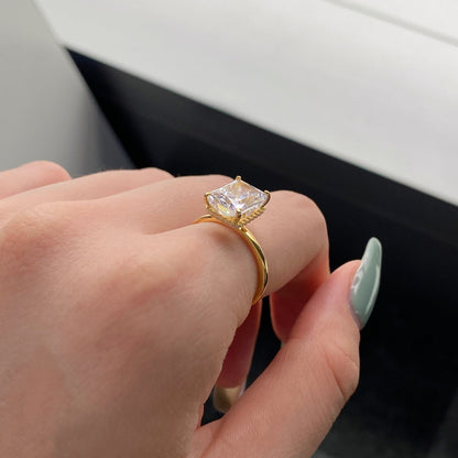 アンジェラジュエリー]4.0カラットの華やかな魅惑的なラディアンドカットのバンケットリング