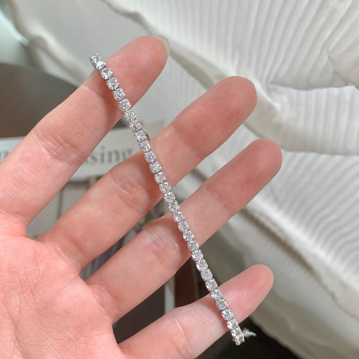 アンジェラジュエリー]輝くラウンドカットデイリーブレスレット