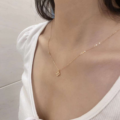 Angela Jewelry]Delicate Flower Shape Necklace