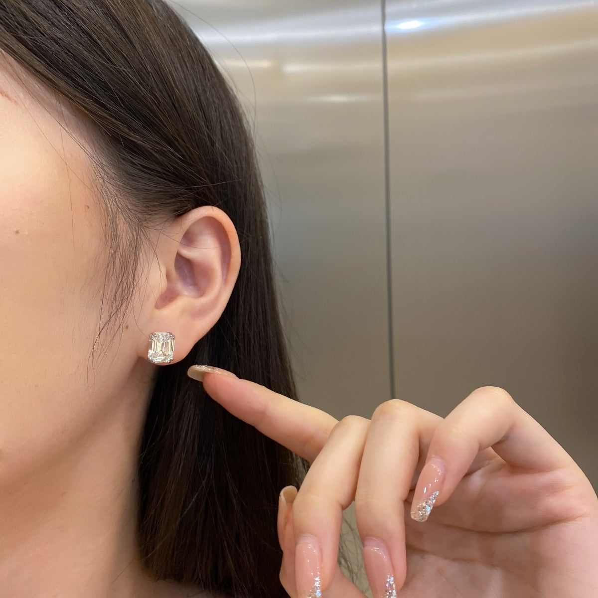 アンジェラジュエリー]まばゆいスクエアシェイプイヤリング