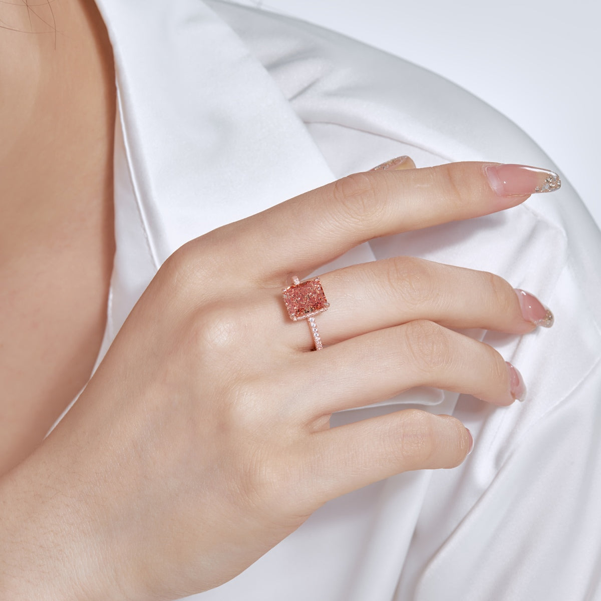 [Angela Jewelry]4.0 Carat Luxurious Engagement Ring