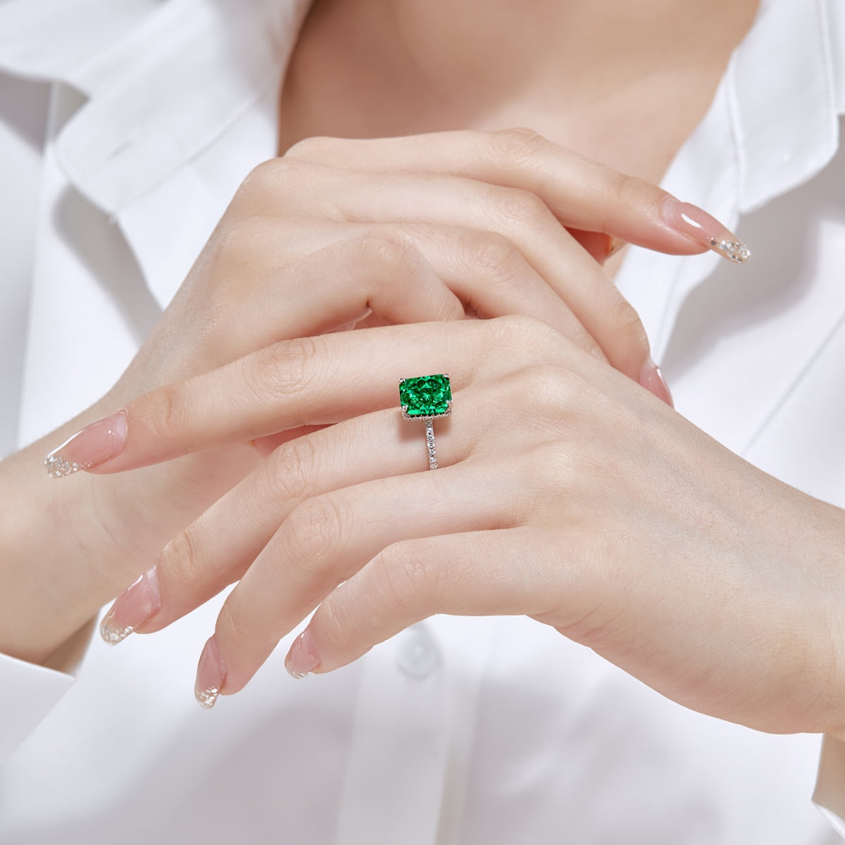 Angela Jewelry]4.0 Carat Luxurious Engagement Ring