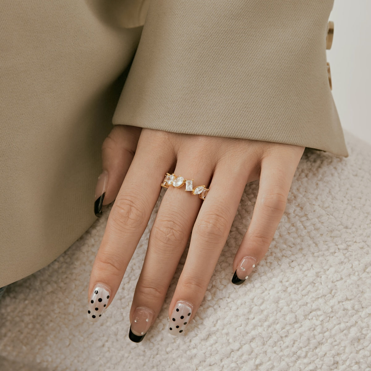 Angela Jewelry]Delicate Multi Cut Ring