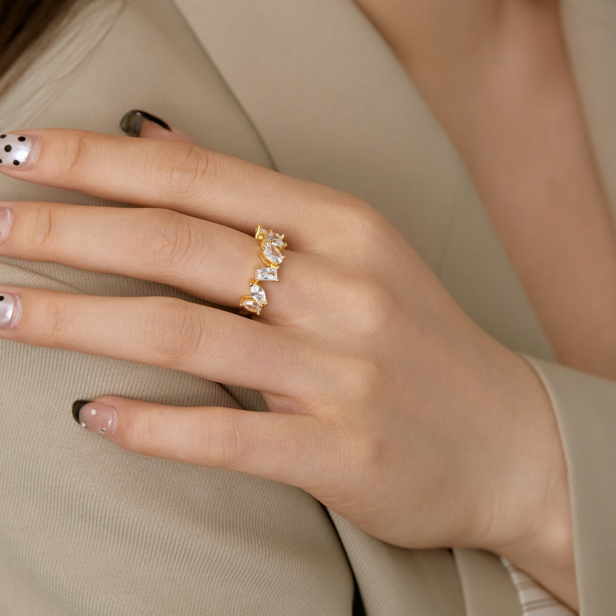 [Angela Jewelry]Delicate Multi Cut Ring