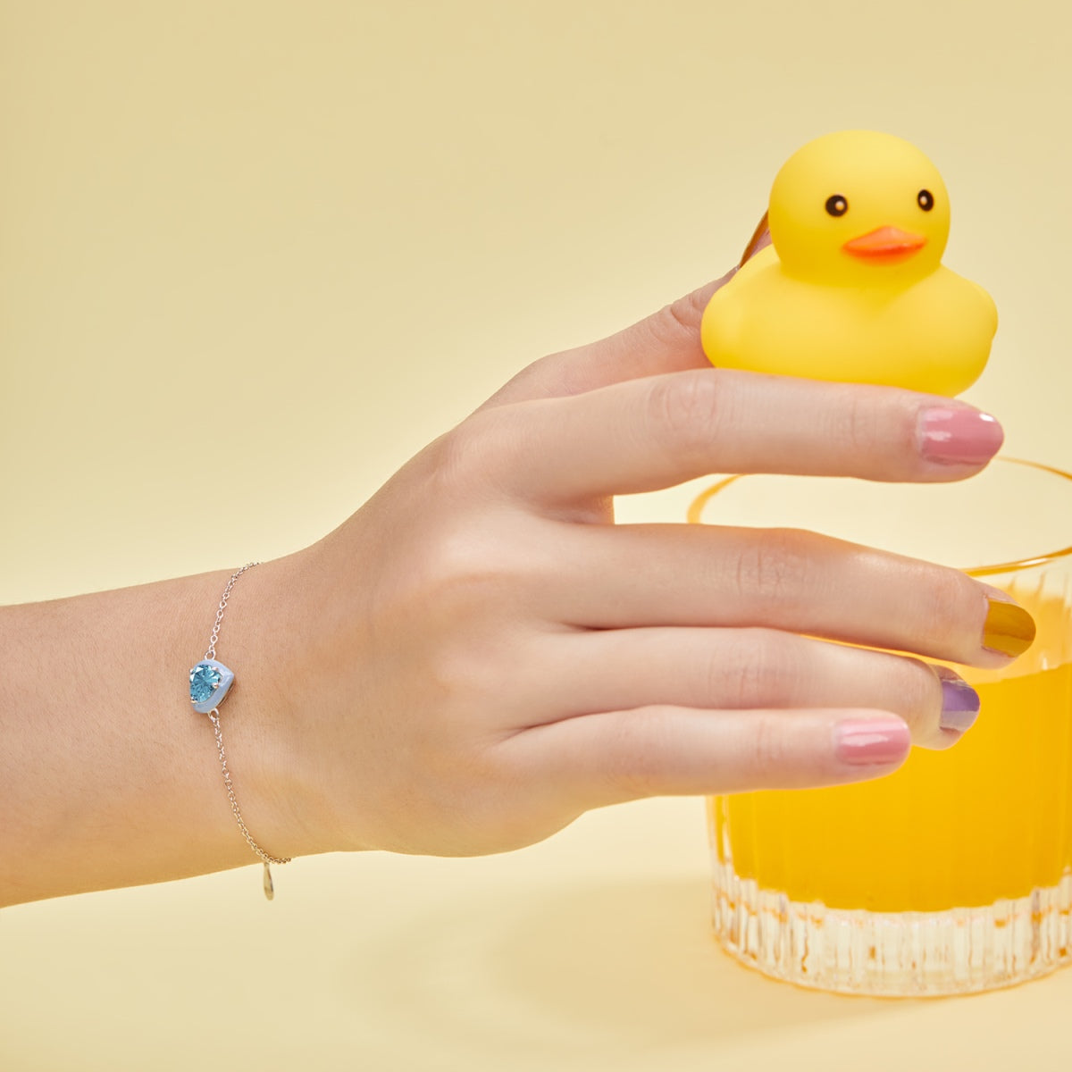 アンジェラジュエリー]輝くロマンチックなハート型ラバーブレスレット