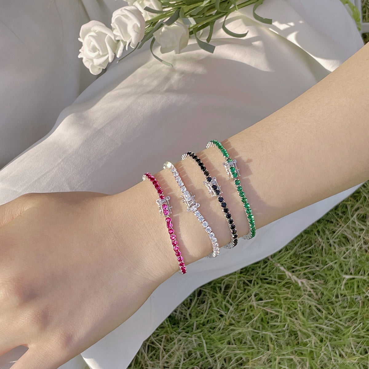 アンジェラジュエリー]輝くカラフルなラウンドカットのパーティーブレスレット