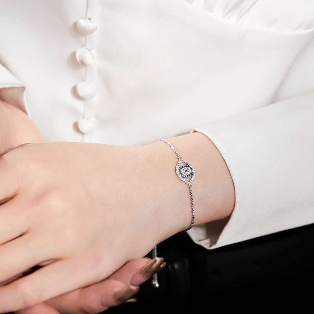 [Angela Jewelry]Dazzling Eye Shape Necklace