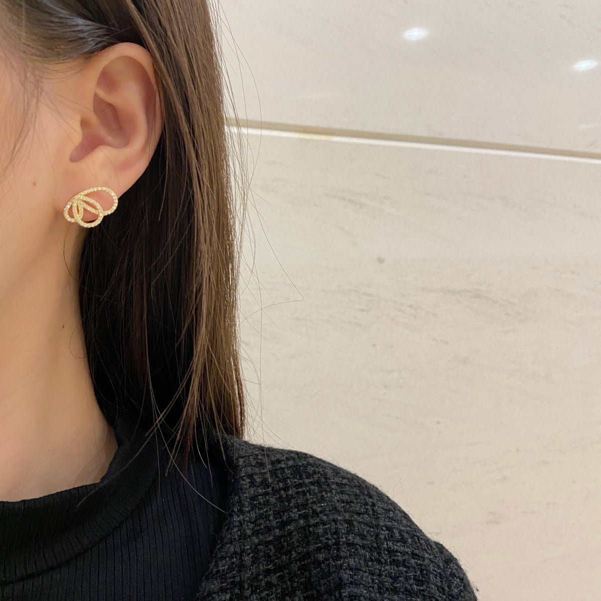 [Angela Jewelry]Exquisite Butterfly Shape Earrings