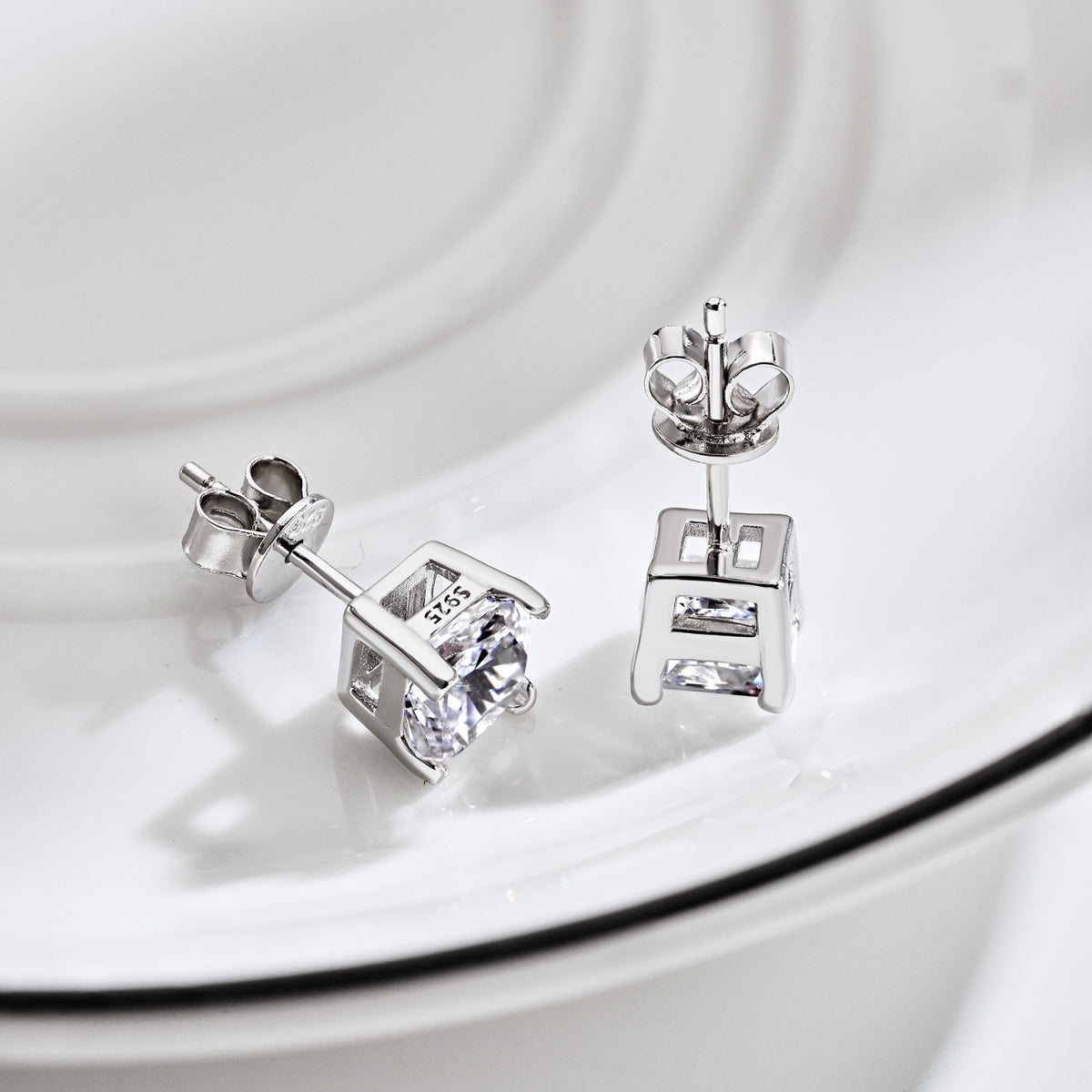 [Angela Jewelry]1.0 Carat Radiant Princess Cut Wedding Earrings
