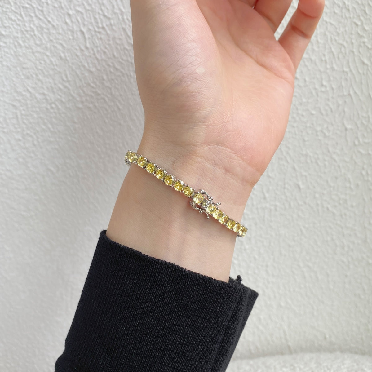 [Angela Jewelry]Ornate Dazzling Round Cut Tennis Bracelet