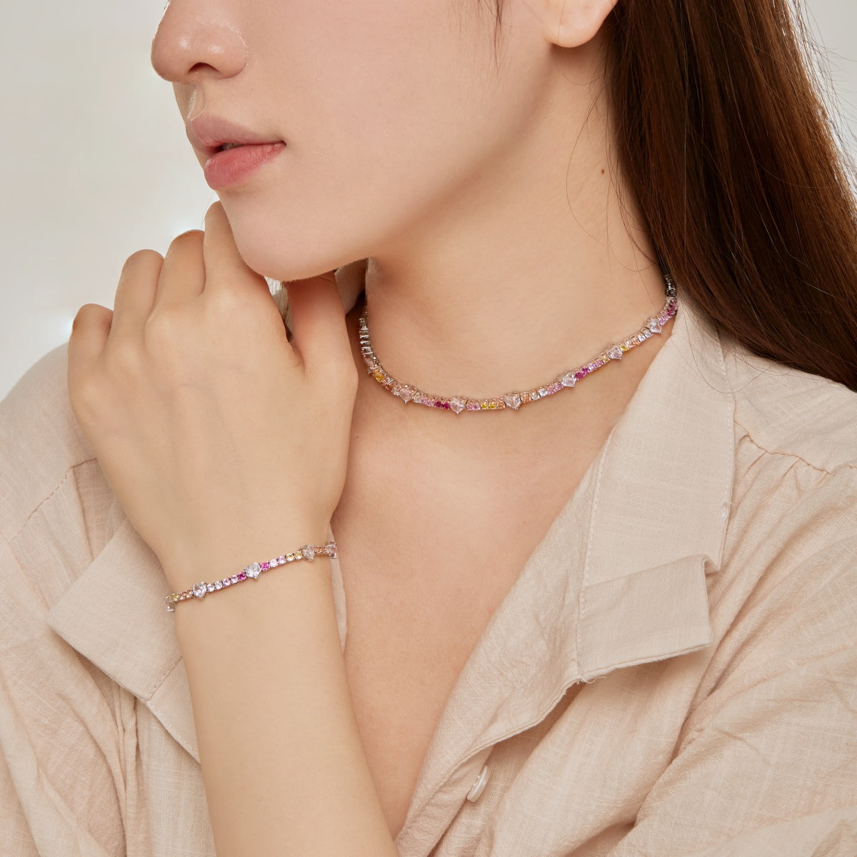 アンジェラジュエリー]ロマンティックハートシェイプラウンドカットラバーブレスレット