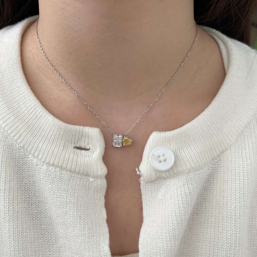 Angela Jewelry]Dazzling Square & Heart Shape Necklace