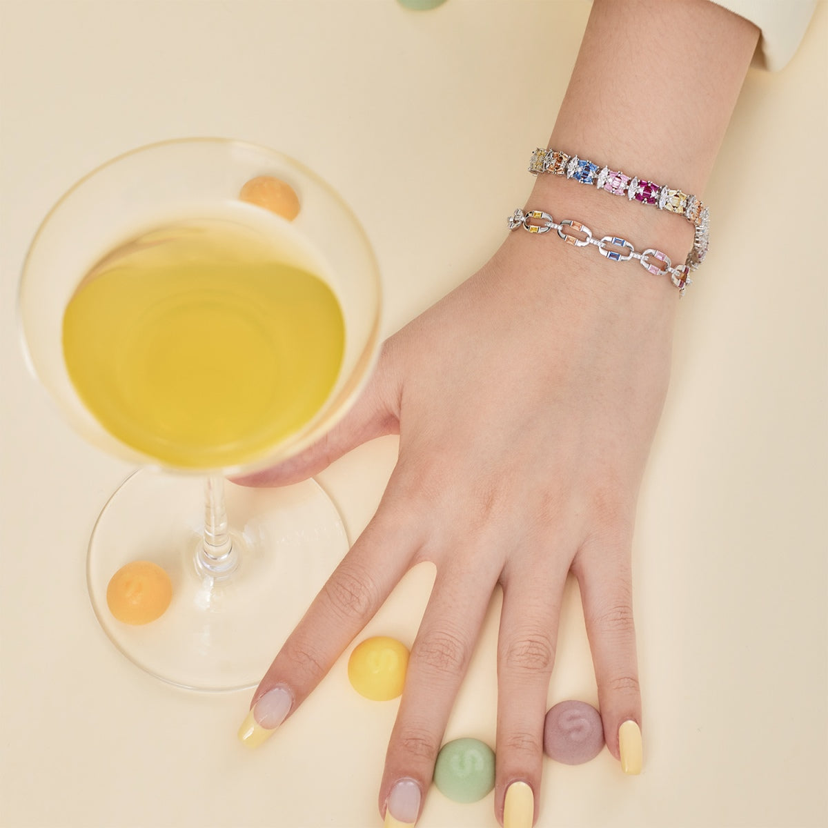 アンジェラジュエリー]繊細でカラフルなマルチカットパーティーブレスレット