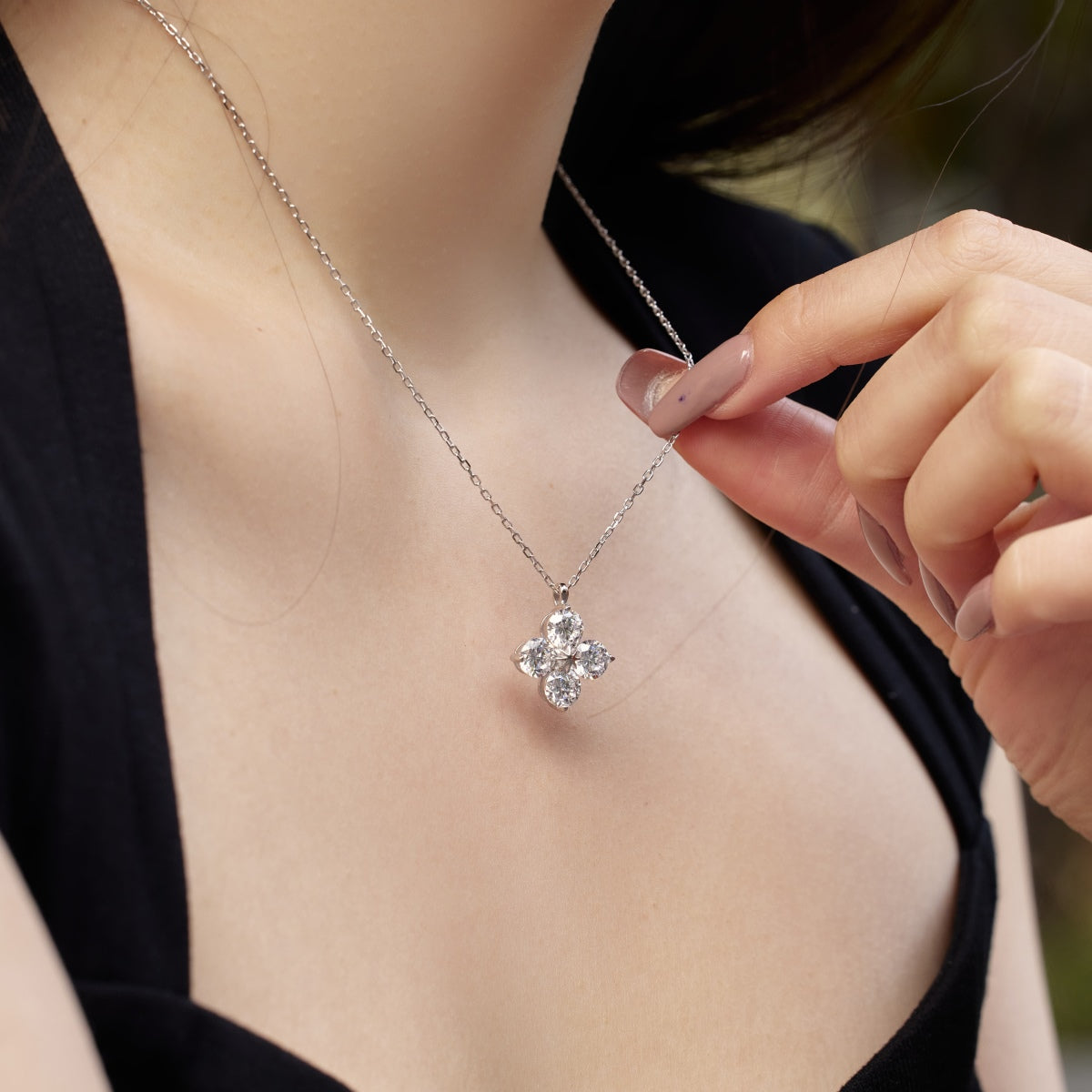 [Angela Jewelry]Four-Leaf Clover And Eight-Pointed Star Necklace