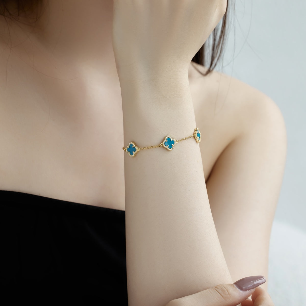 アンジェラジュエリー]四つ葉のクローバーの美しいブレスレット
