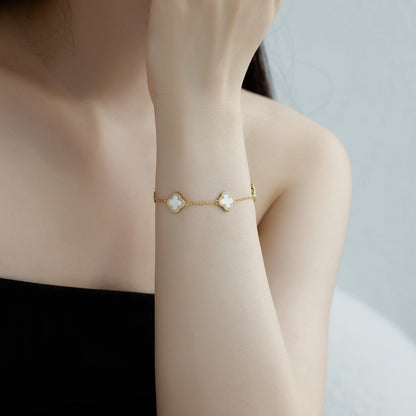 アンジェラジュエリー]四つ葉のクローバーの美しいブレスレット
