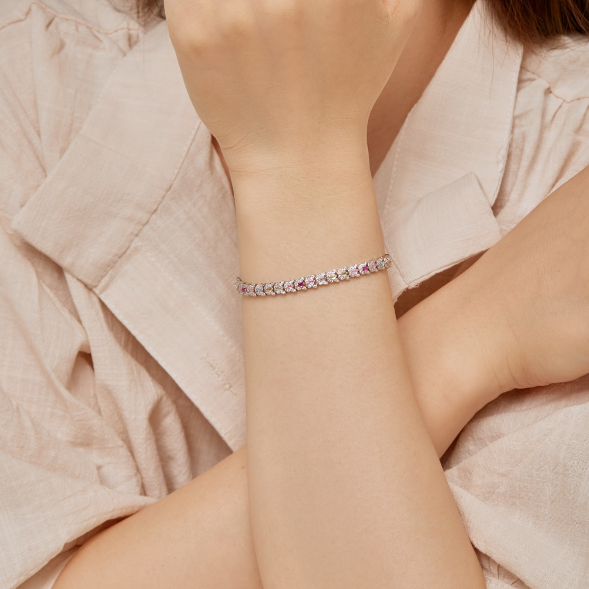アンジェラジュエリー]繊細でカラフルなマルチカットのデイリーブレスレット