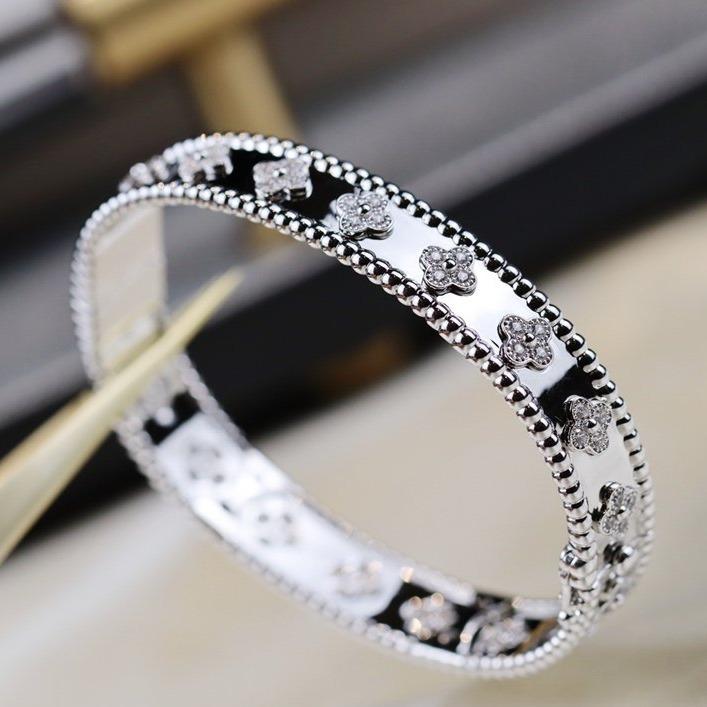 [Angela Jewellery]CLOVER BRACELET 8MM DIAMONDS