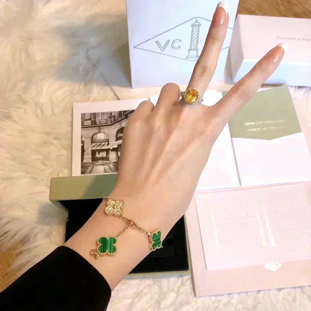 [Angela Jewelry] CLOVER 5 MOTIF MALACHITE BRACELET COLLECTION