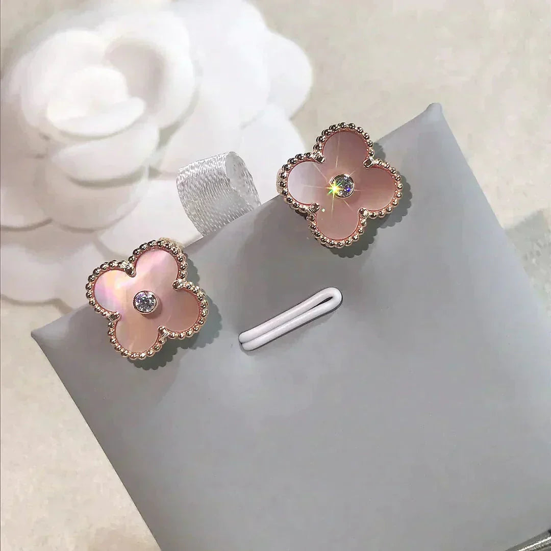 [Angela Jewellery]CLOVER MEDIUM 1 MOTIFS  PINK MOP DIAMOND EARRINGS