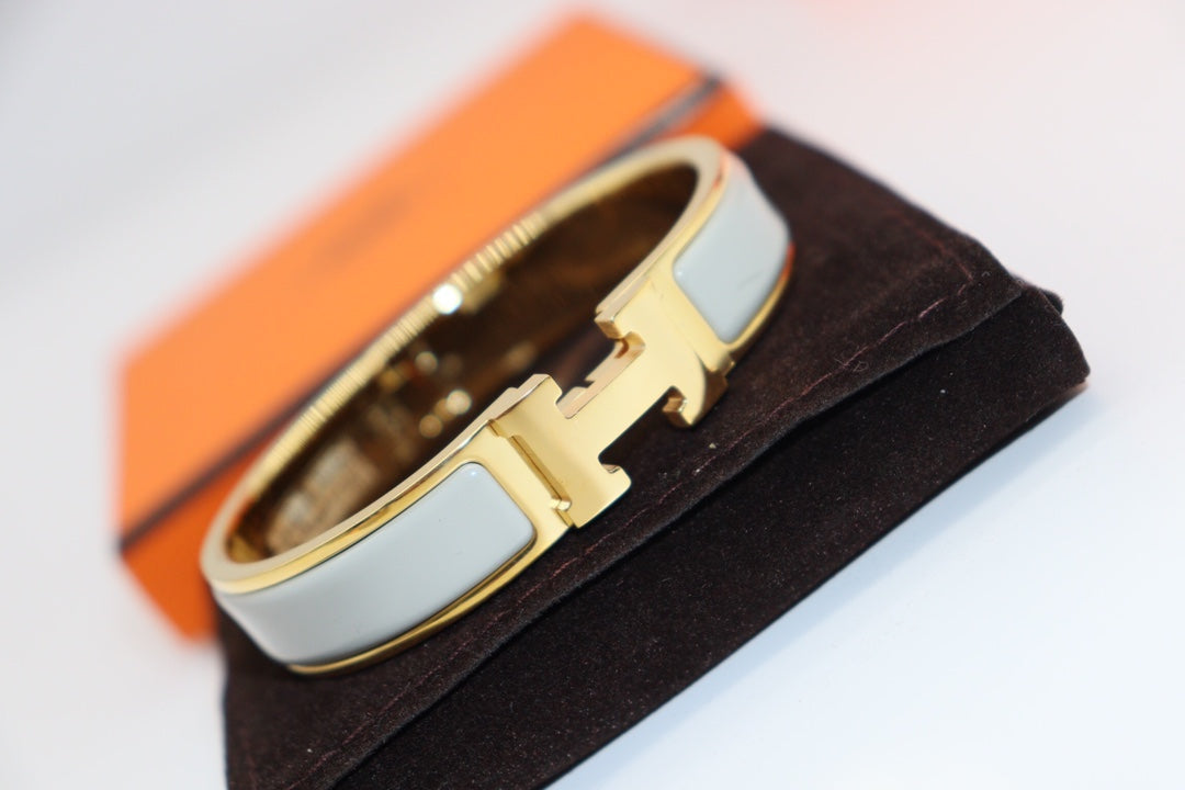 [Angela Jewellery]H HELLBLAUES ARMBAND