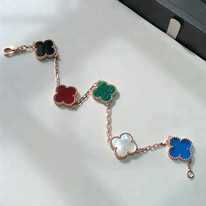 [アンジェラジュエリー]クローバー 5モチーフ マルチカラーブレスレット