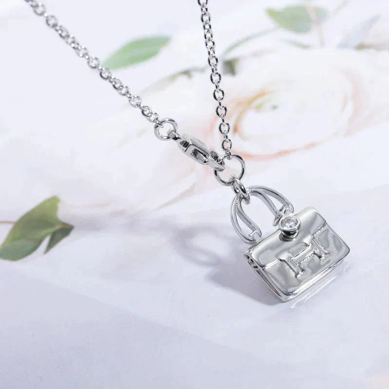 [アンジェラジュエリー]アミュレットペンダント シルバーネックレス