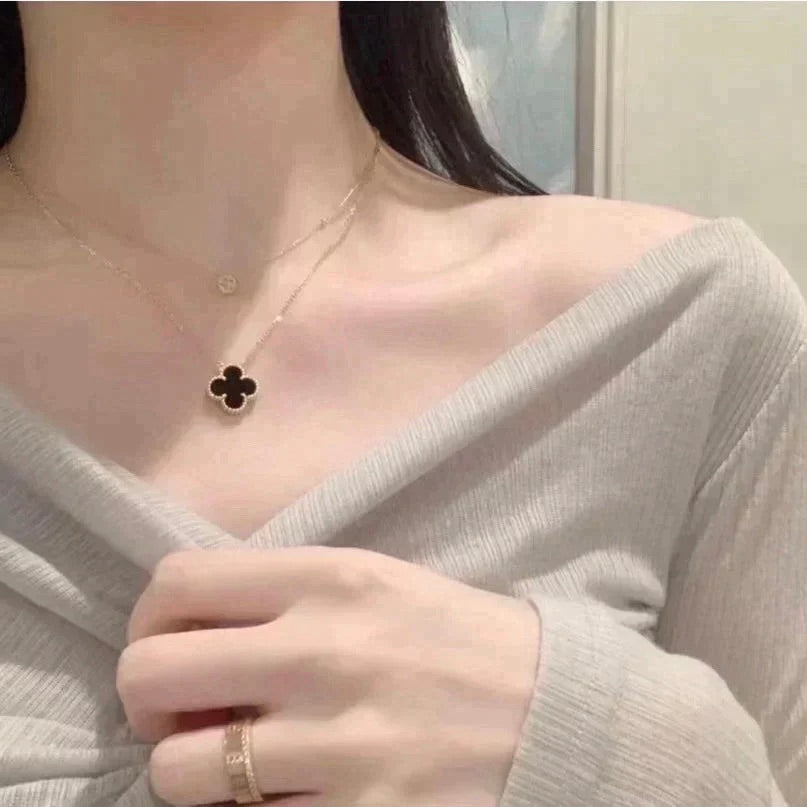 [Angela Jewellery]CLOVER 15MM BLACK ONYX SINGLE FLOWER NECKLACE