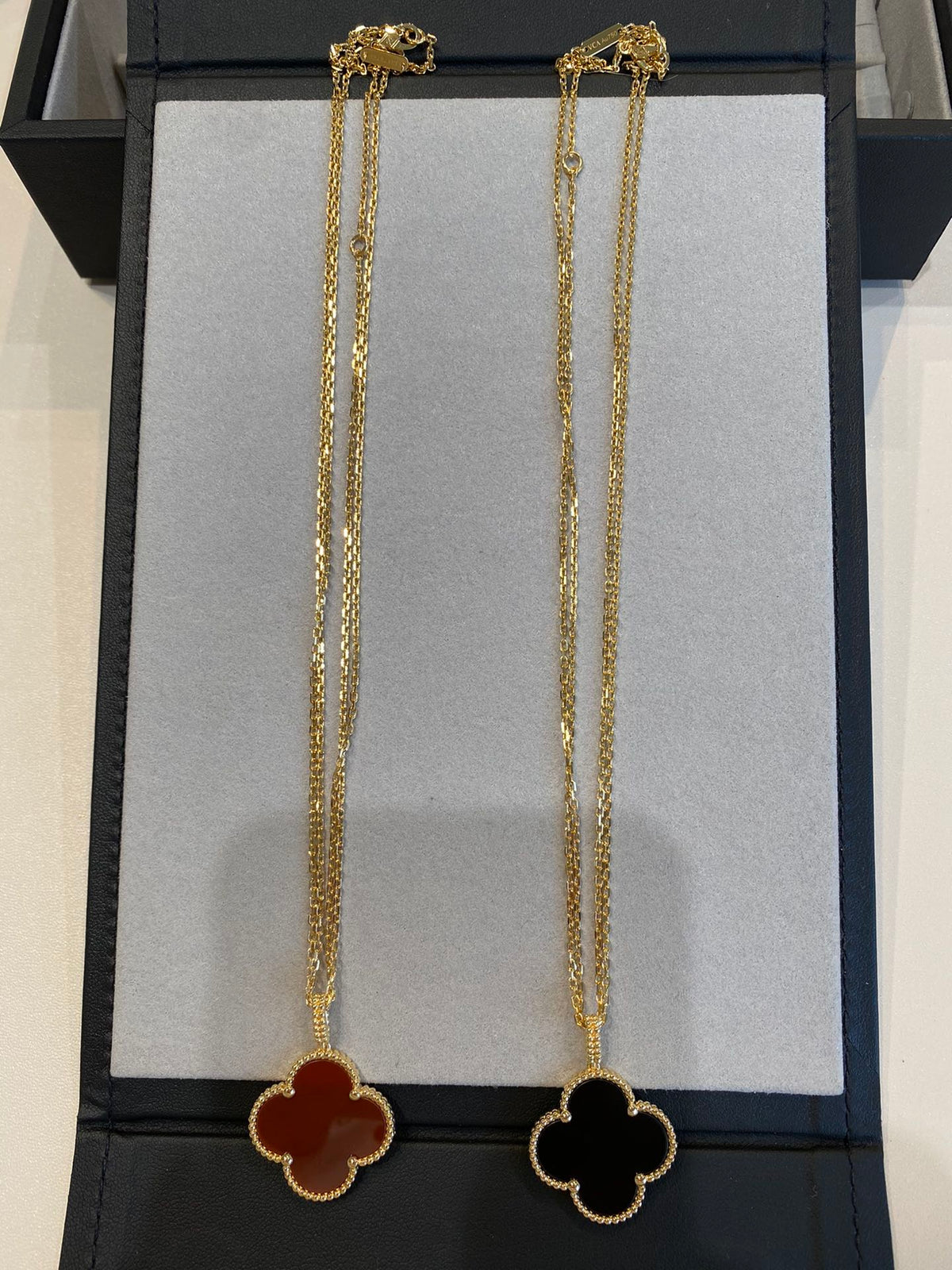 [アンジェラジュエリー]クローバー 25mm ネックレス ゴールド カーネリアン