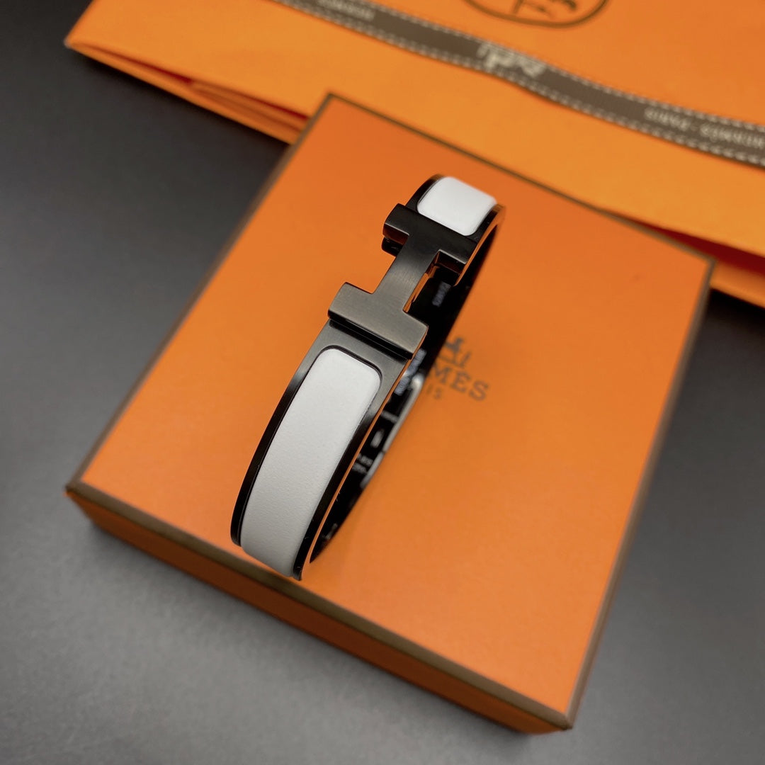 [Angela Jewellery]H BRACELET 12MM BLACK WHITE CERAMIC