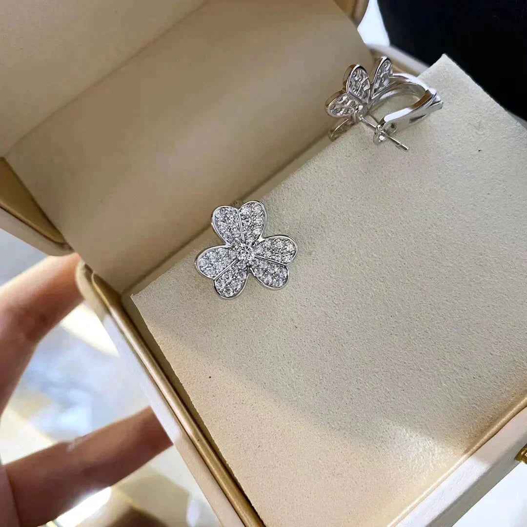 [アンジェラジュエリー]クローバー コモス ダイヤモンド イヤリング シルバー