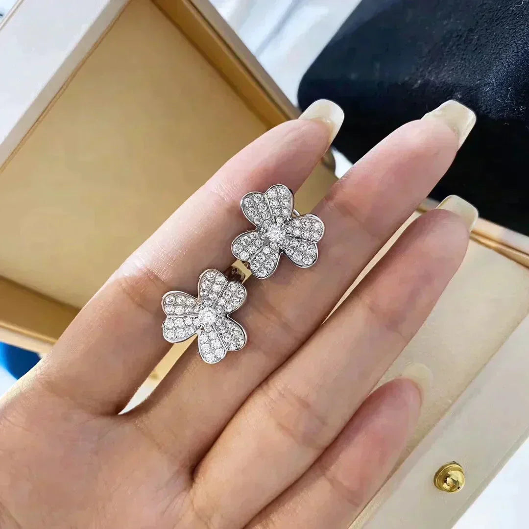 [アンジェラジュエリー]クローバー コモス ダイヤモンド イヤリング シルバー